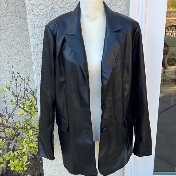 Good American Women's Black Faux Leather Blazer Jacket Size 4 - ( XL ) - Picture 4 of 14